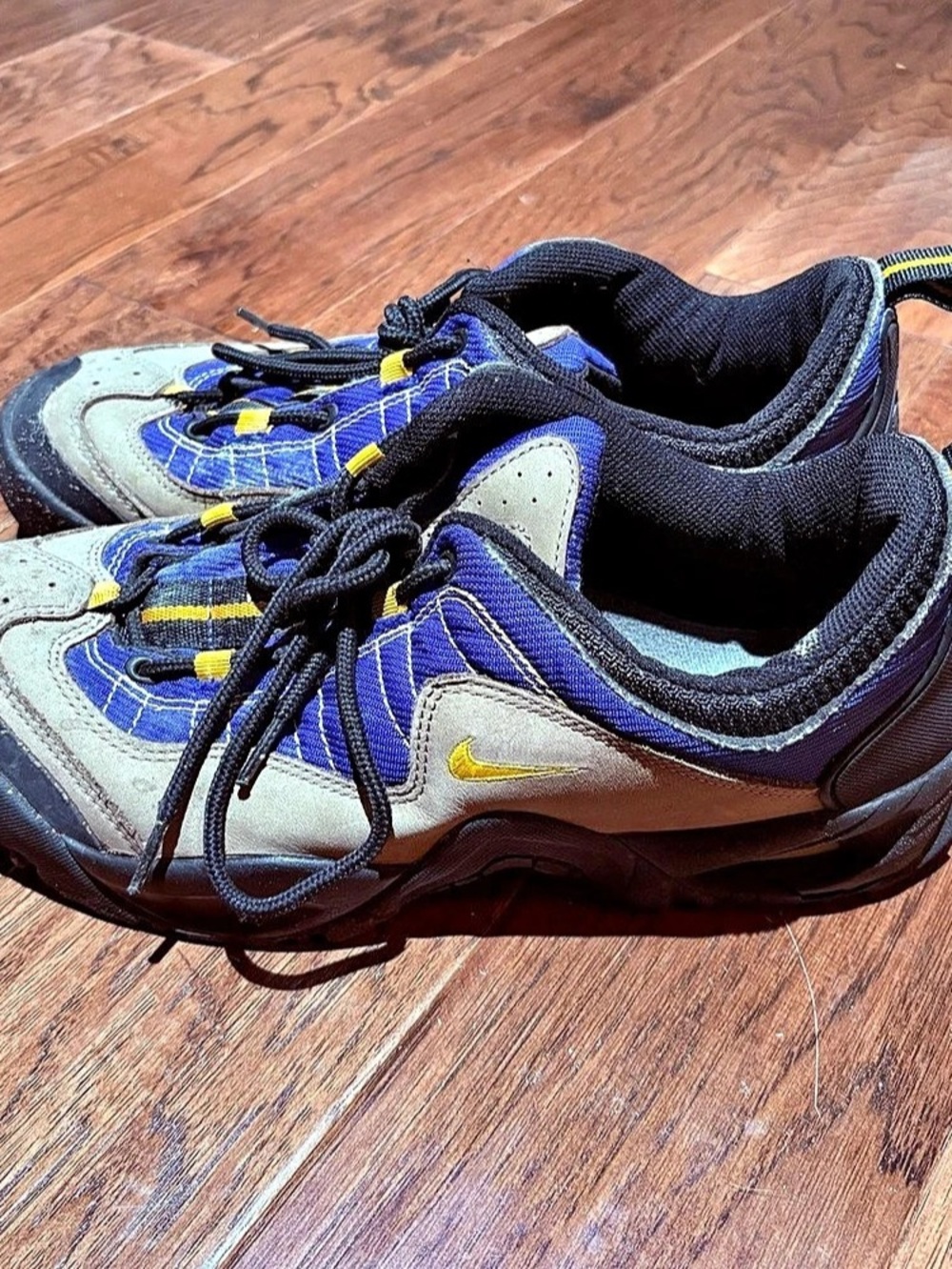 Nike ACG Size 13